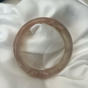 // 55.9mm Natural Flower Agate Bangle - New/Unworn